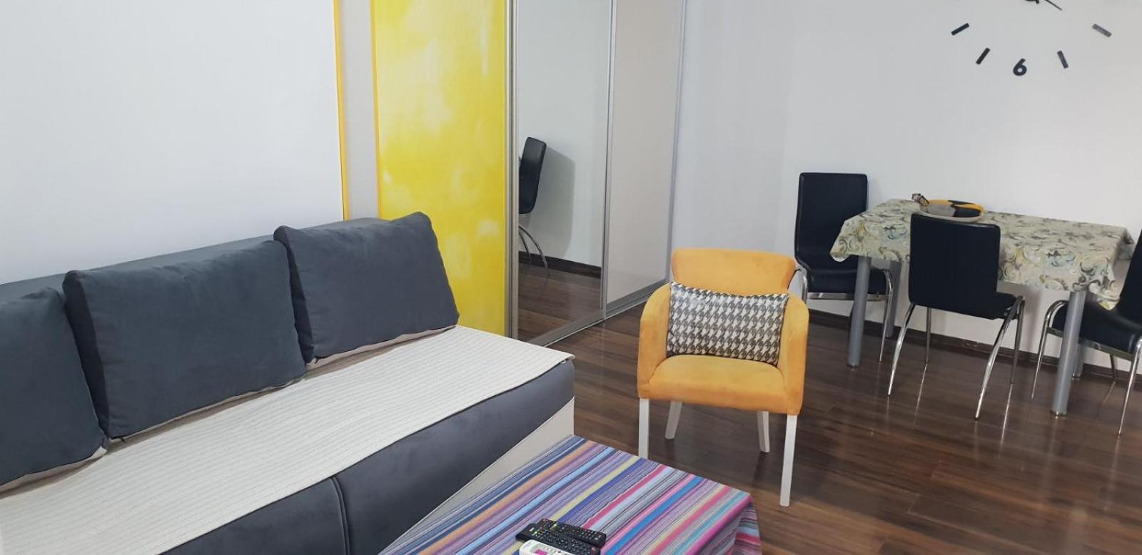 Yellow Apartment, Central Podgorica Ngoại thất bức ảnh