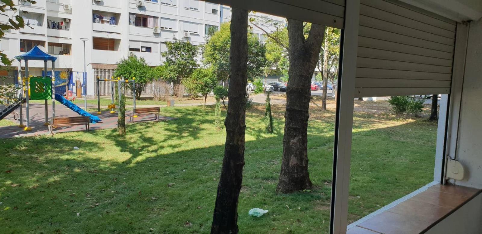 Yellow Apartment, Central Podgorica Ngoại thất bức ảnh