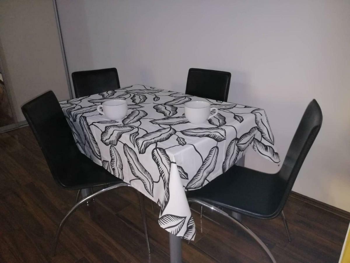 Yellow Apartment, Central Podgorica Ngoại thất bức ảnh